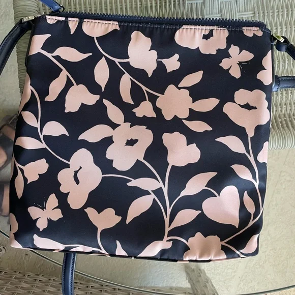 Kate Spade Jae Garden Vine Flat Crossbody Floral Nylon Bag - Picture 8 of 11